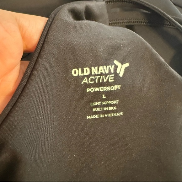 Old Navy Active Black Powersoft Light Support Built in Bra Top Size Large - Picture 3 of 3